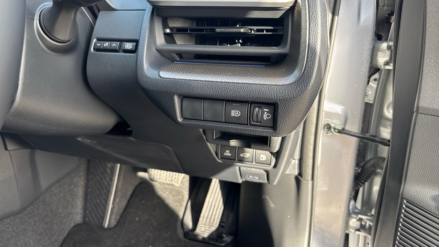 Used Toyota Prius 2025 for sale - 77851175: Photo 33