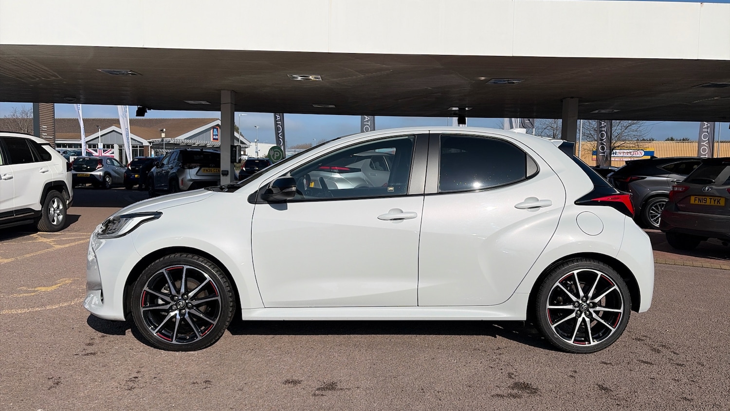 Used Toyota Yaris 2023 for sale - 77775005: Photo 17