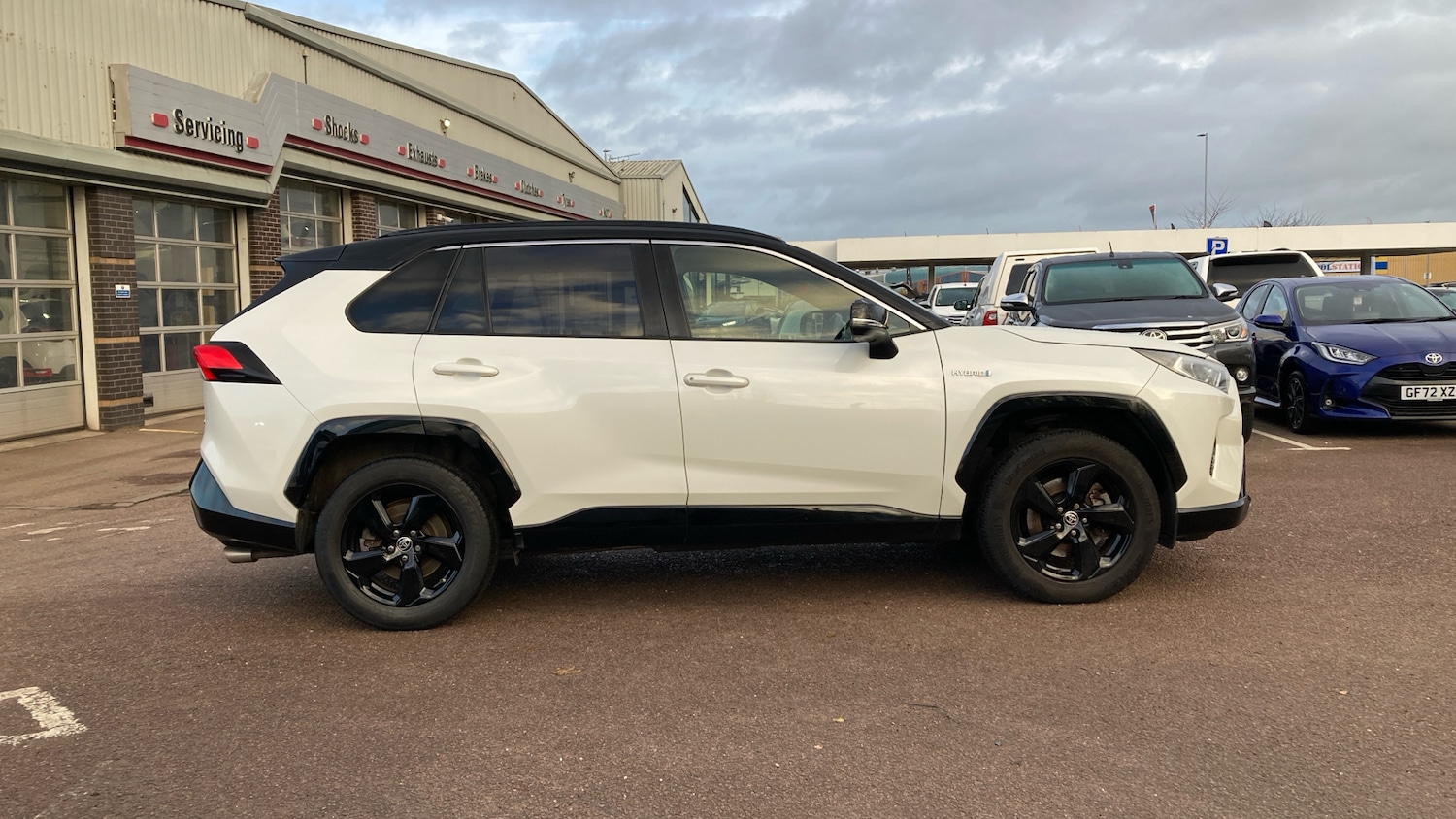 Used Toyota RAV4 2020 for sale - 76845211: Photo 16