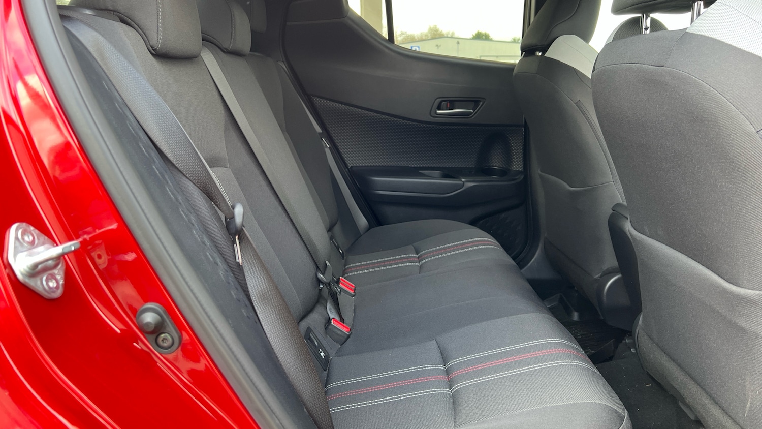 Used Toyota C-HR 2023 for sale - 77776208: Photo 12