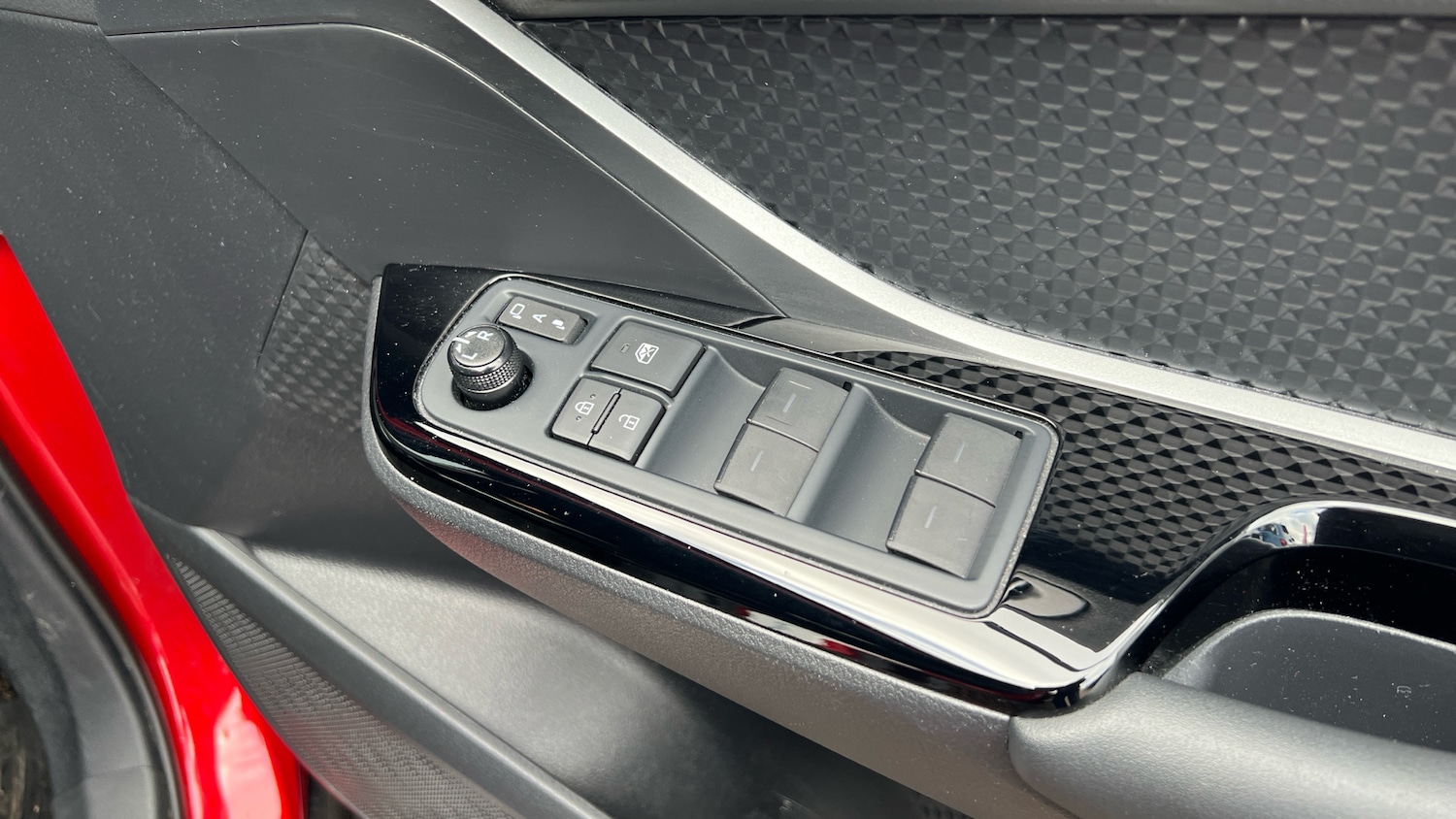 Used Toyota C-HR 2023 for sale - 77776208: Photo 27