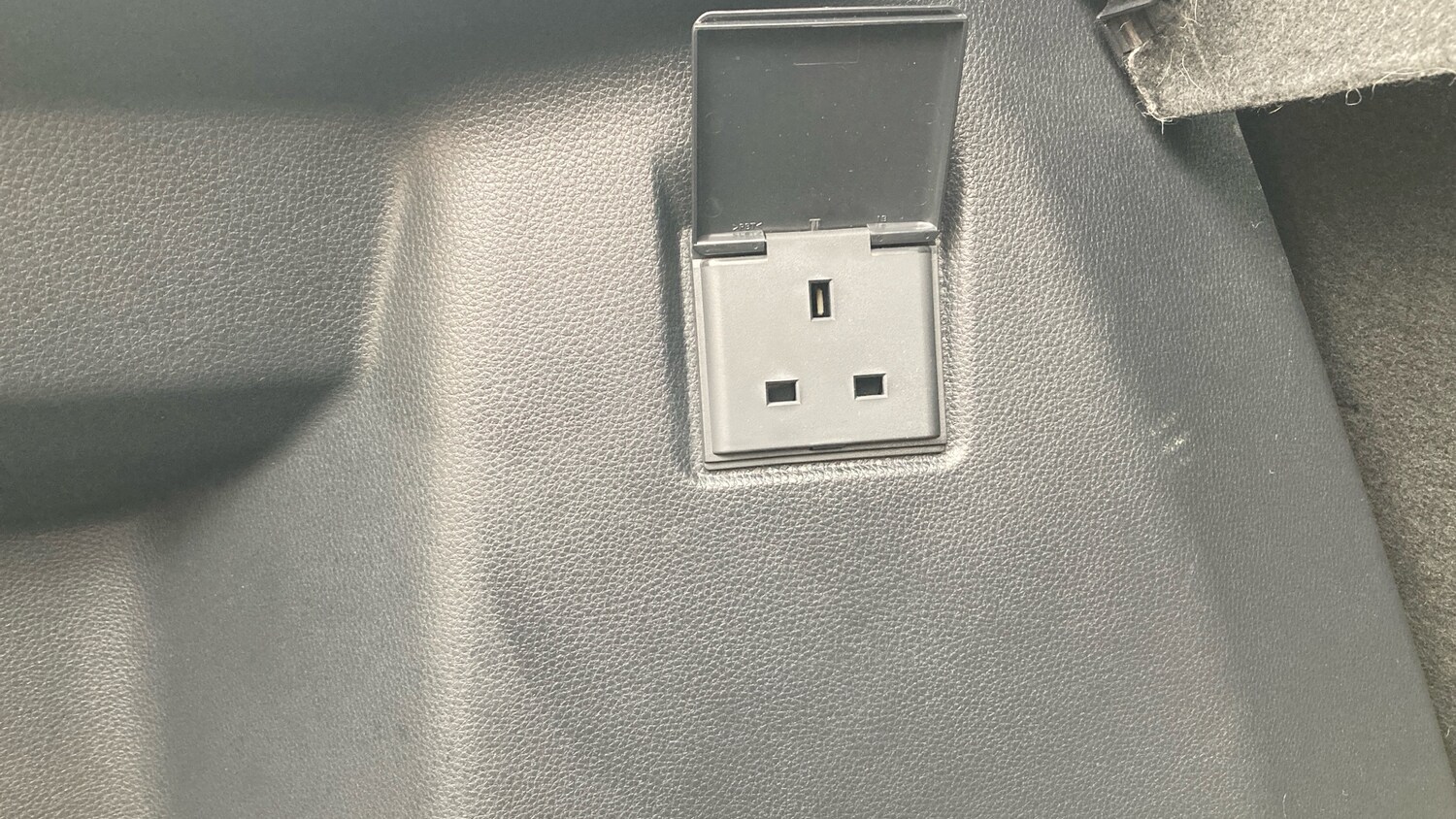 Used Toyota C-HR 2024 for sale - 76504897: Photo 31