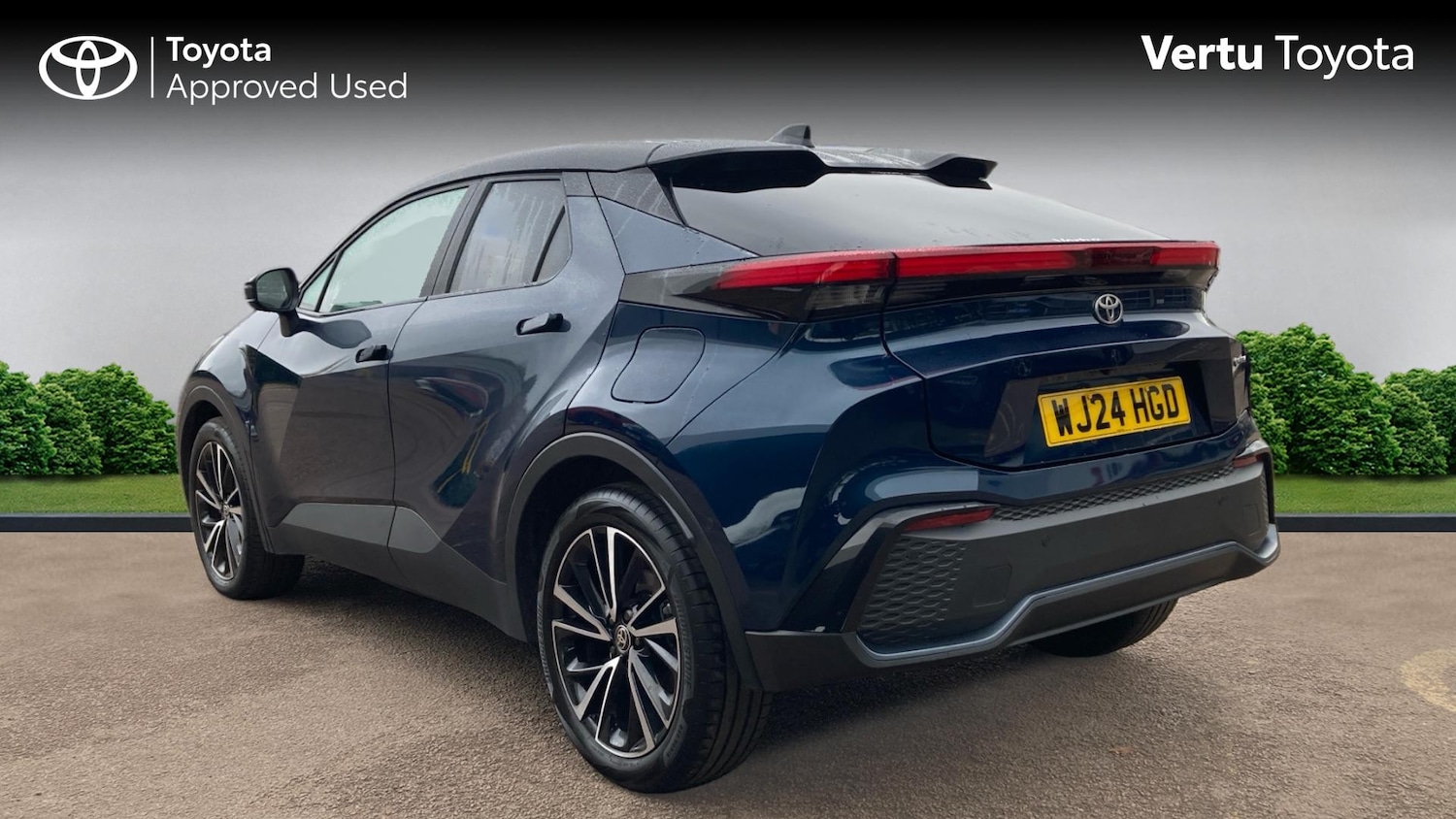 Used Toyota C-HR 2024 for sale - 76504897: Photo 4