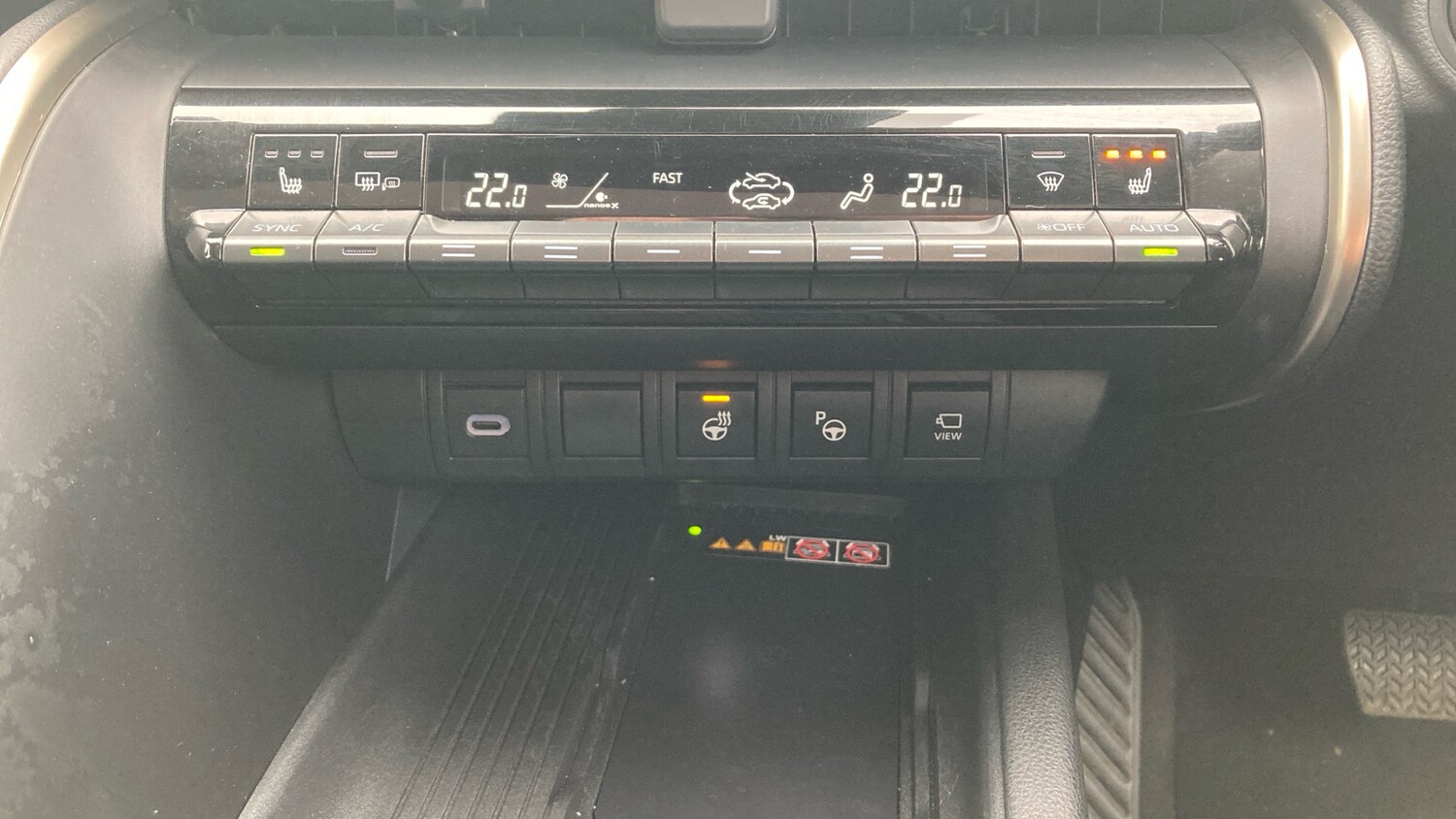 Used Toyota C-HR 2024 for sale - 76504897: Photo 40