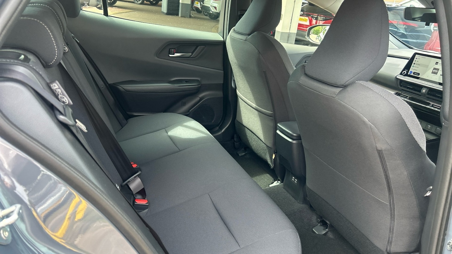 Used Toyota Prius 2025 for sale - 76931559: Photo 12