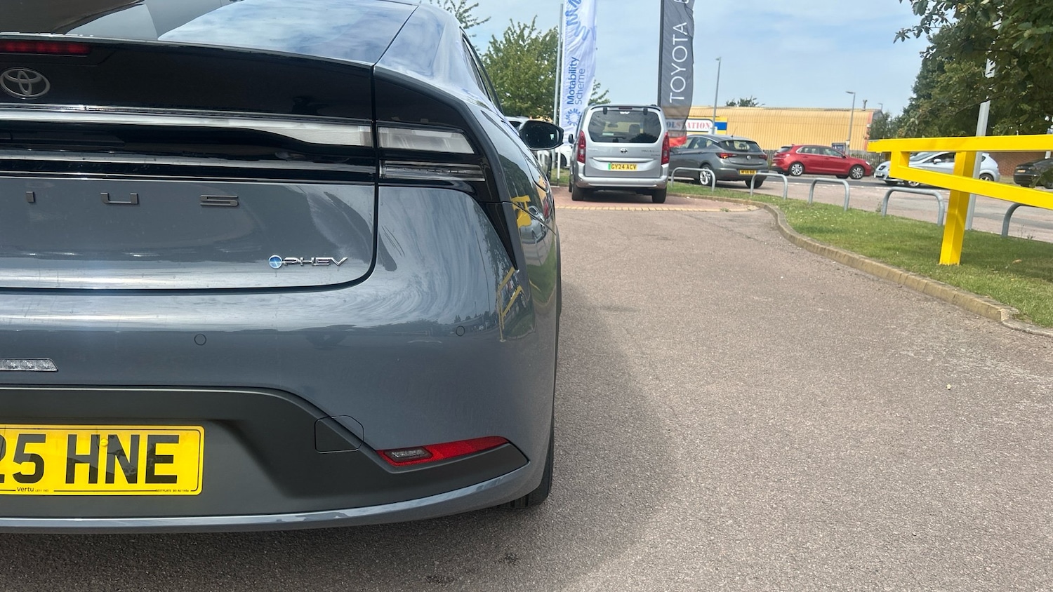 Used Toyota Prius 2025 for sale - 76931559: Photo 32