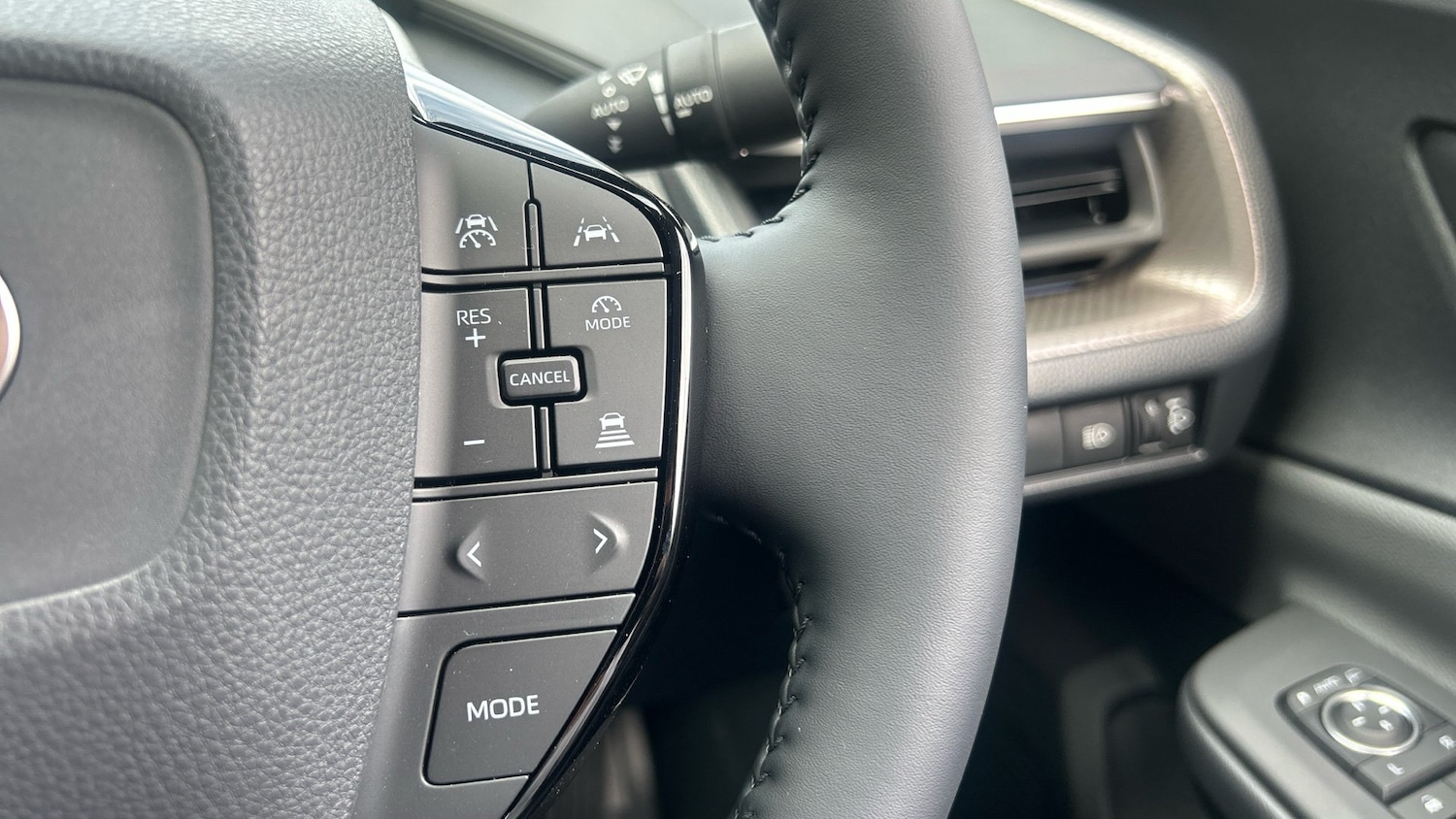 Used Toyota Prius 2025 for sale - 76931559: Photo 35