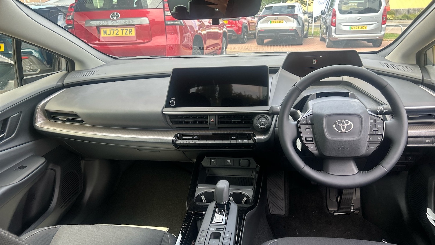 Used Toyota Prius 2025 for sale - 76931559: Photo 5