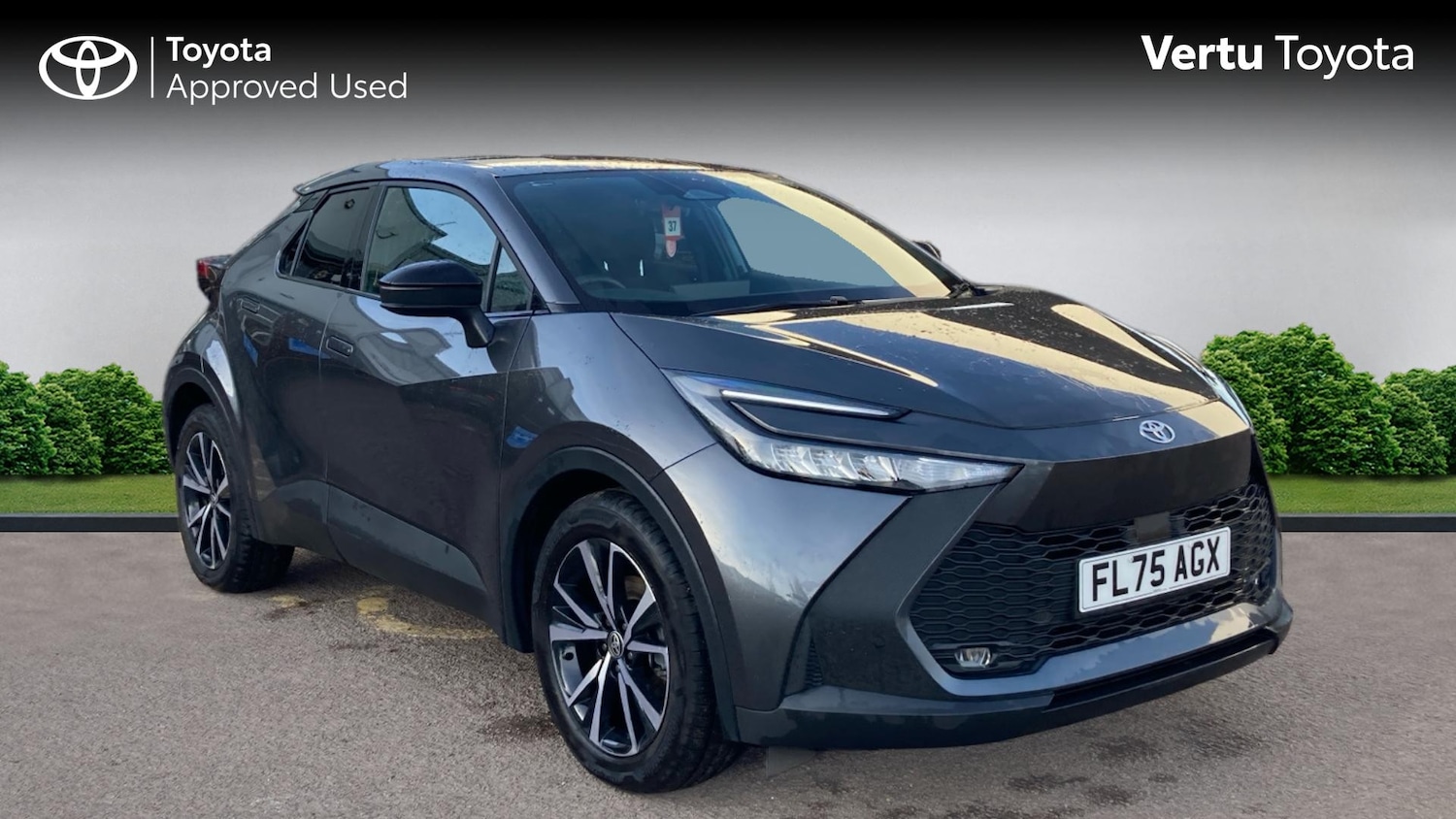 Used Toyota C-HR 2025 for sale - 77715215: Photo 1