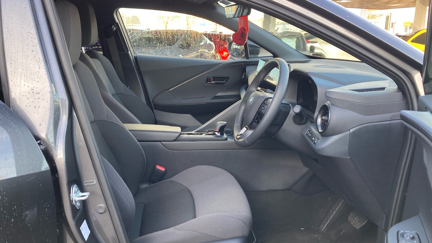 Used Toyota C-HR 2025 for sale - 77715215: Photo 11