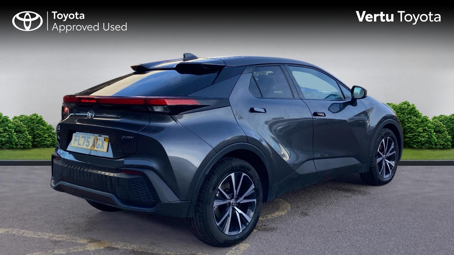 Used Toyota C-HR 2025 for sale - 77715215: Photo 2
