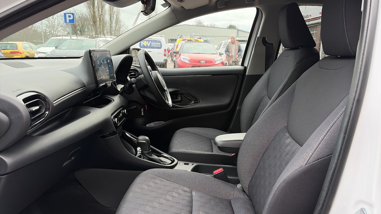 Used Toyota Yaris 2024 for sale - 77151852: Photo 10