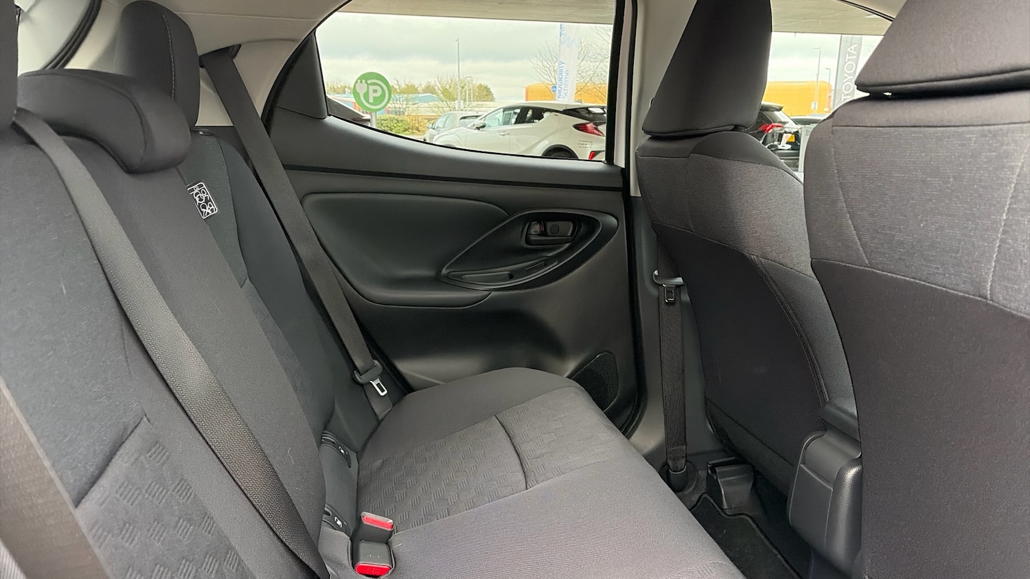 Used Toyota Yaris 2024 for sale - 77151852: Photo 12