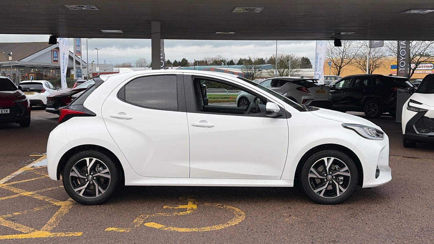 Used Toyota Yaris 2024 for sale - 77151852: Photo 16