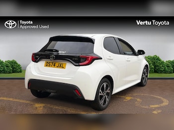 Used Toyota Yaris 2024 for sale - 77151852: Photo