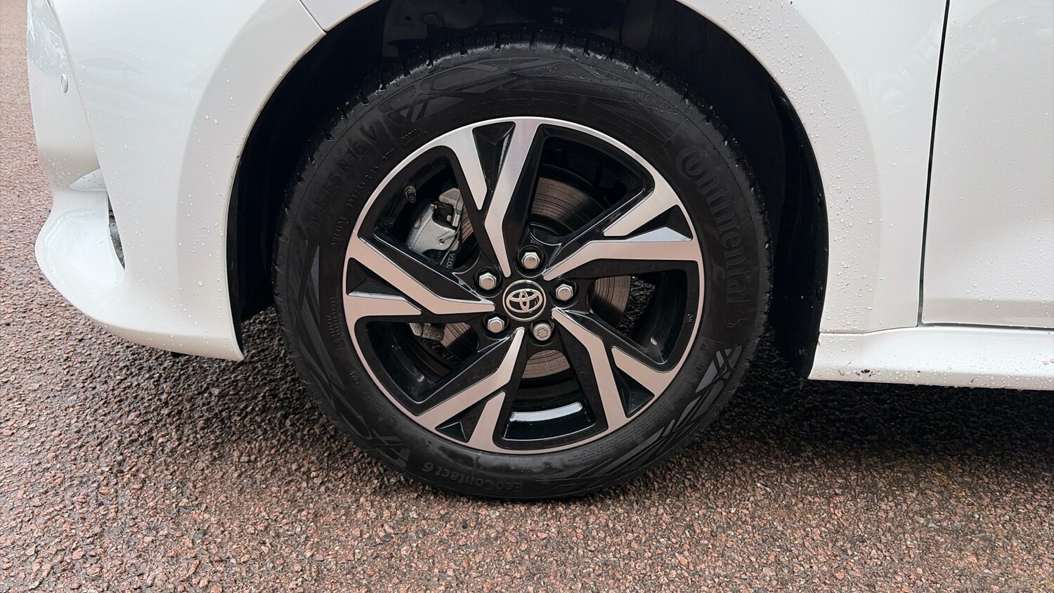 Used Toyota Yaris 2024 for sale - 77151852: Photo 34