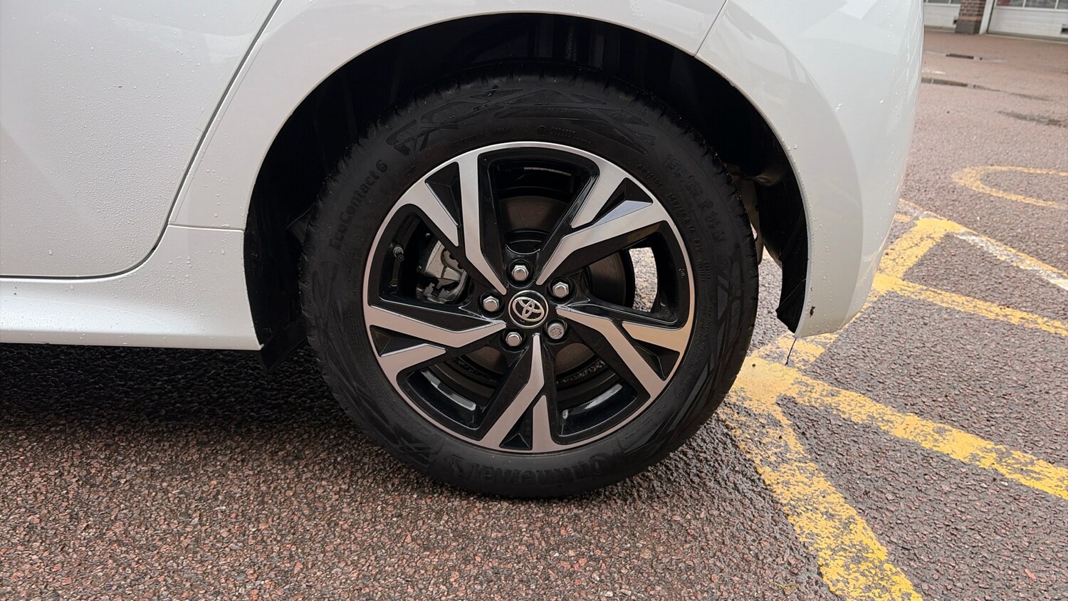 Used Toyota Yaris 2024 for sale - 77151852: Photo 35