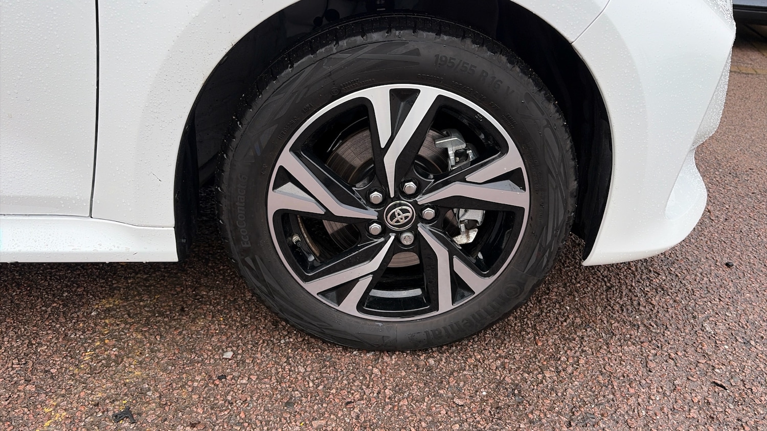 Used Toyota Yaris 2024 for sale - 77151852: Photo 37