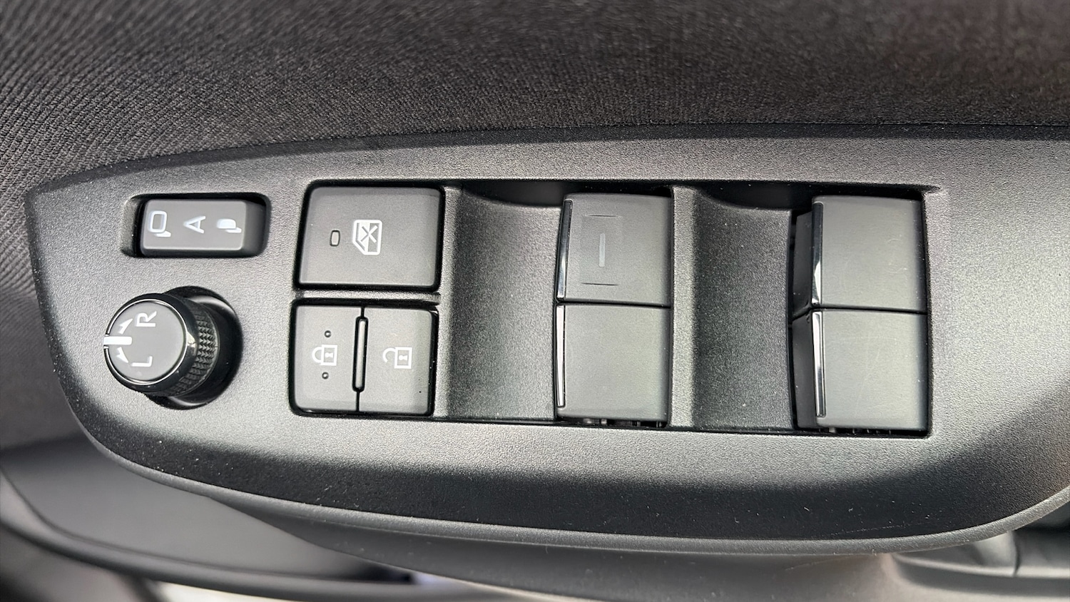 Used Toyota Yaris 2024 for sale - 77151852: Photo 44