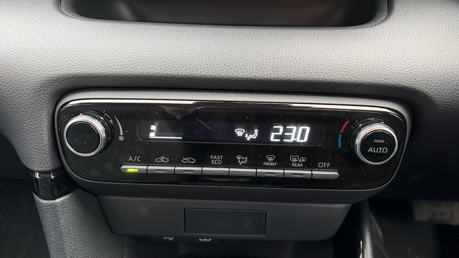 Used Toyota Yaris 2024 for sale - 77151852: Photo 48