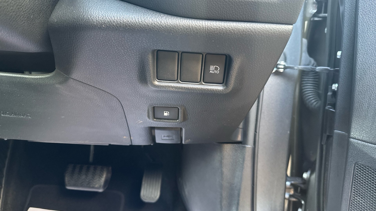 Used Toyota C-HR 2021 for sale - 76860156: Photo 27