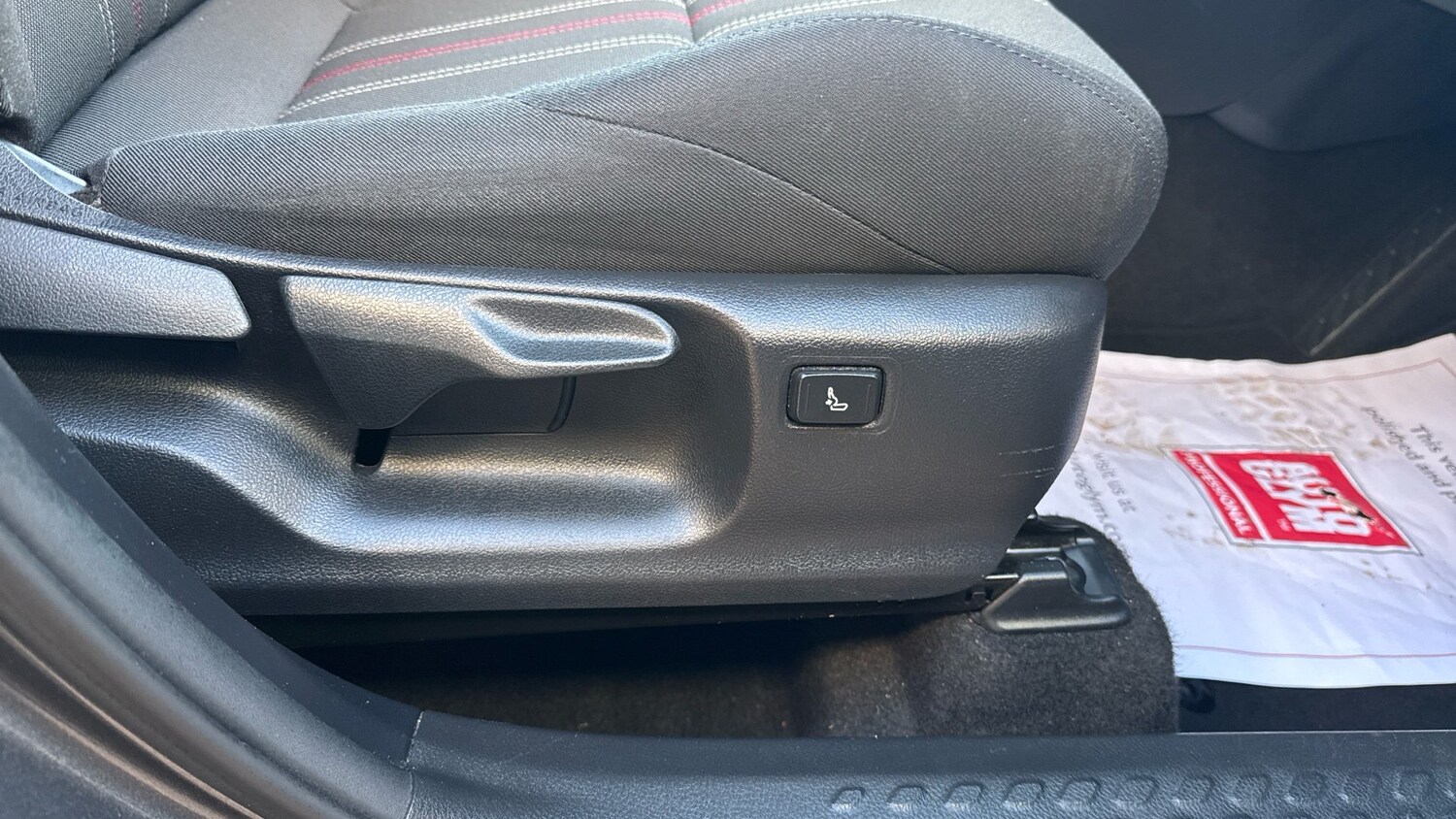 Used Toyota C-HR 2021 for sale - 76860156: Photo 28