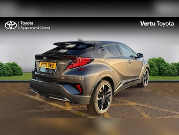 Used Toyota C-HR 2021 for sale - 76860156: Photo