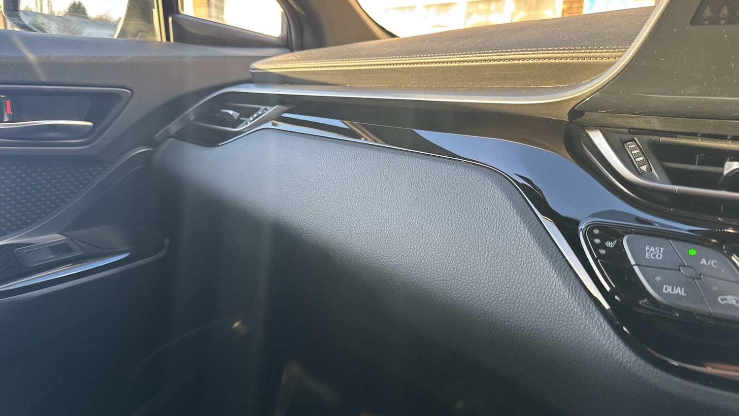 Used Toyota C-HR 2021 for sale - 76860156: Photo 38