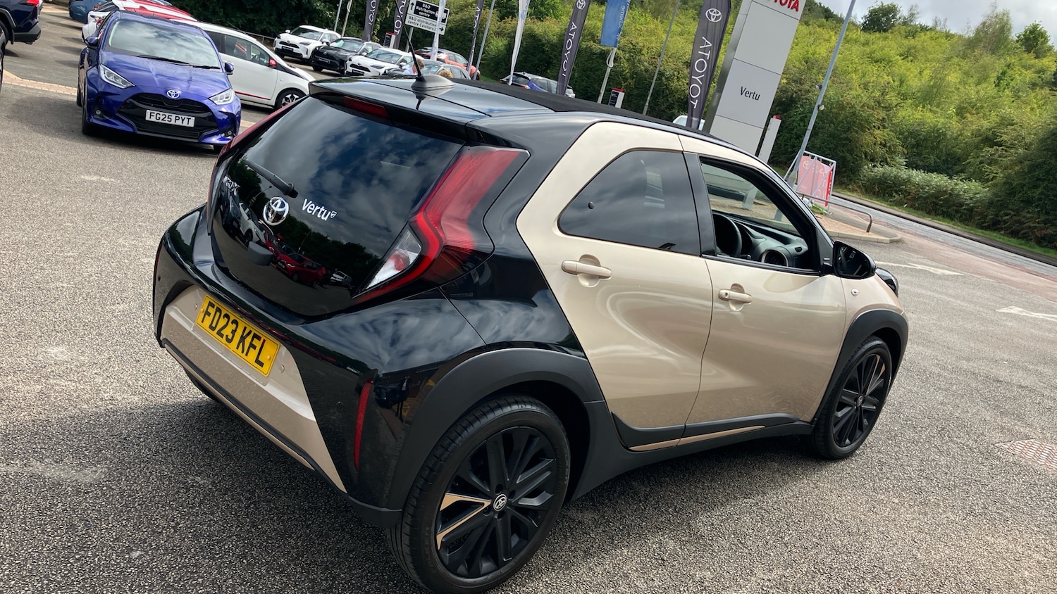 Used Toyota Aygo X 2023 for sale - 76415654: Photo 32