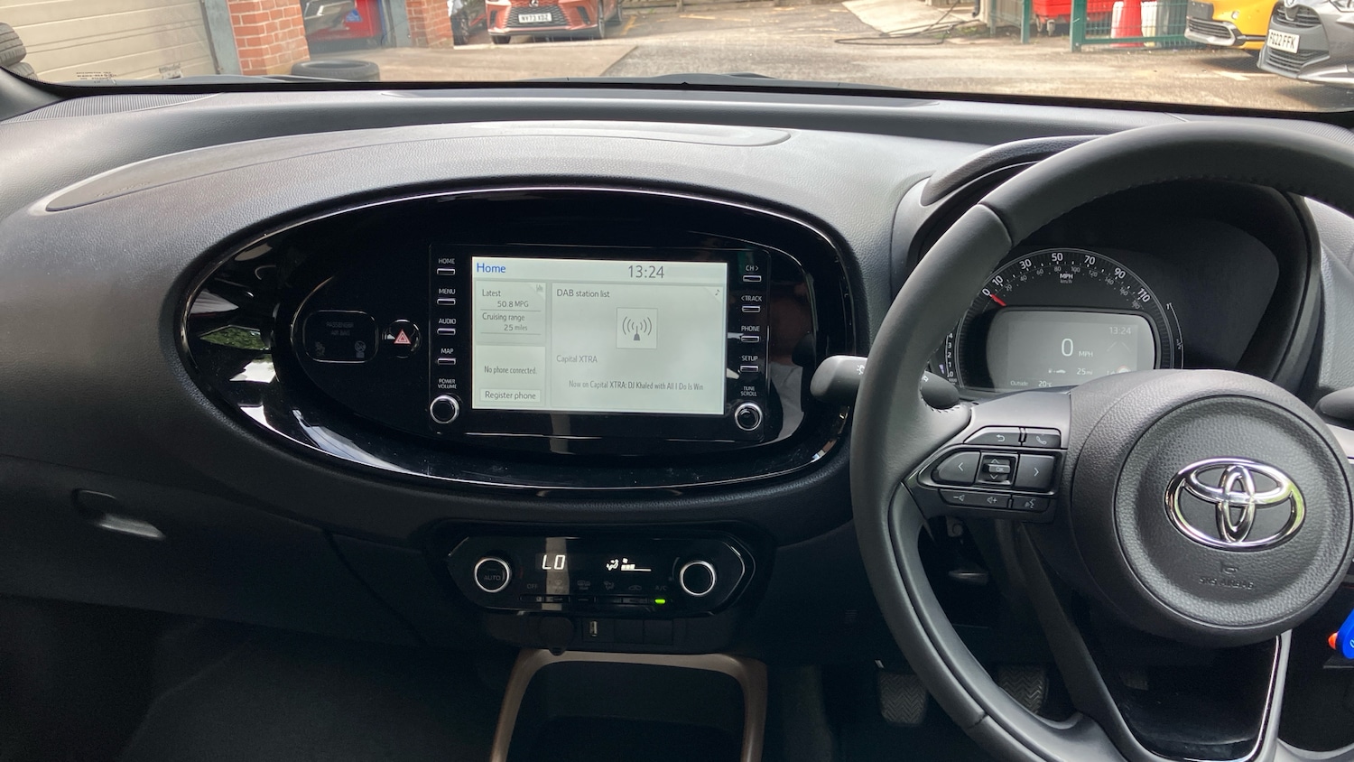 Used Toyota Aygo X 2023 for sale - 76415654: Photo 5