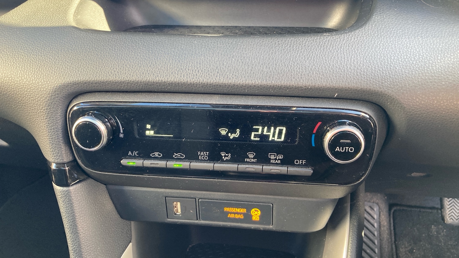 Used Toyota Yaris 2020 for sale - 77118433: Photo 23