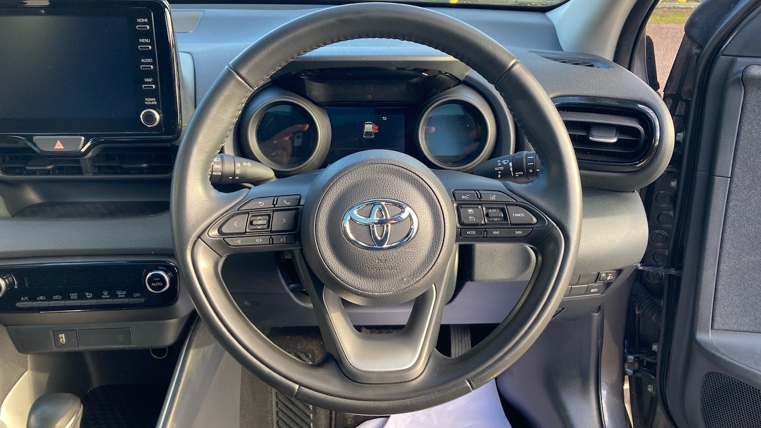 Used Toyota Yaris 2020 for sale - 77118433: Photo 8