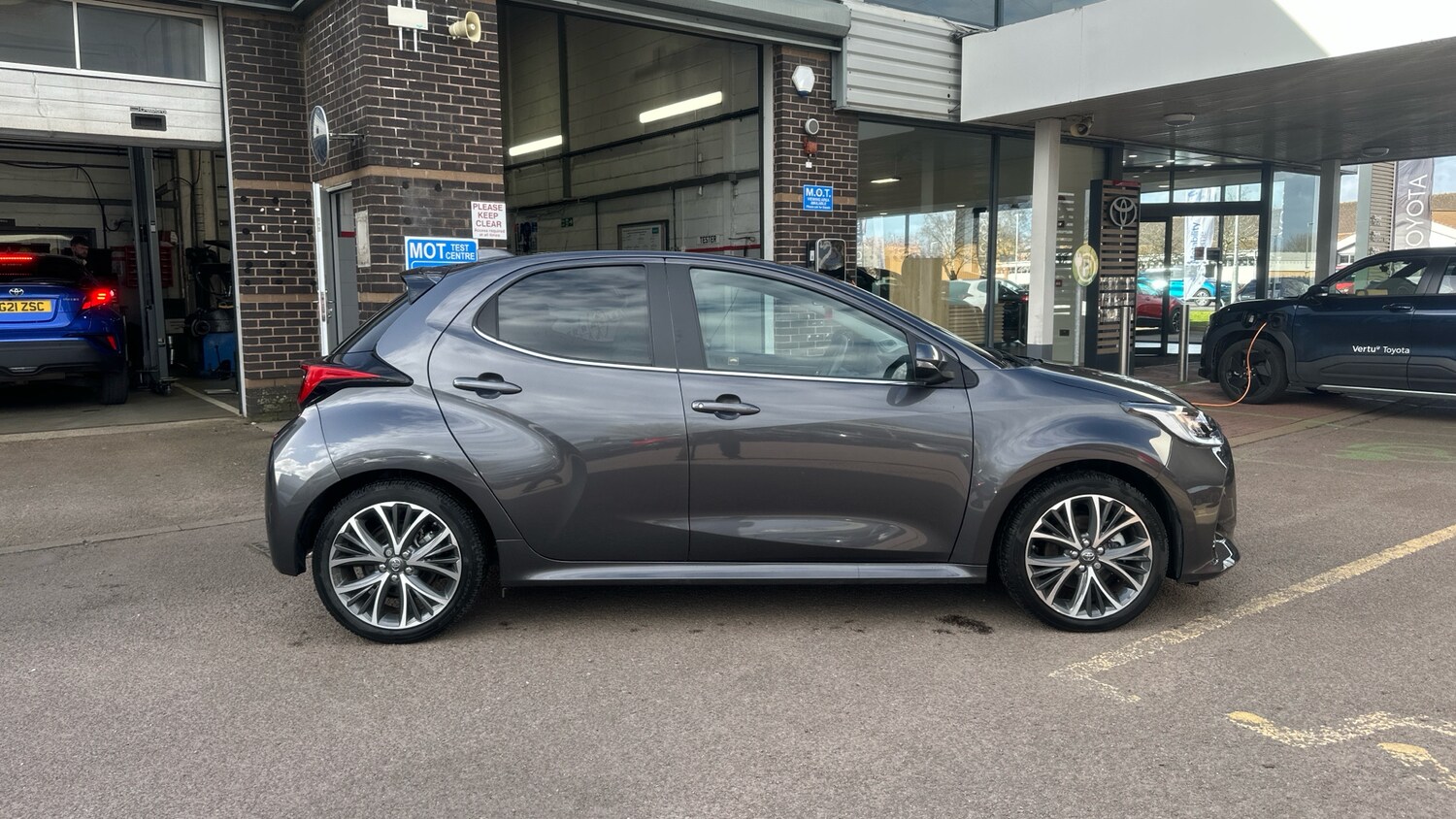 Used Toyota Yaris 2023 for sale - 77921191: Photo 16