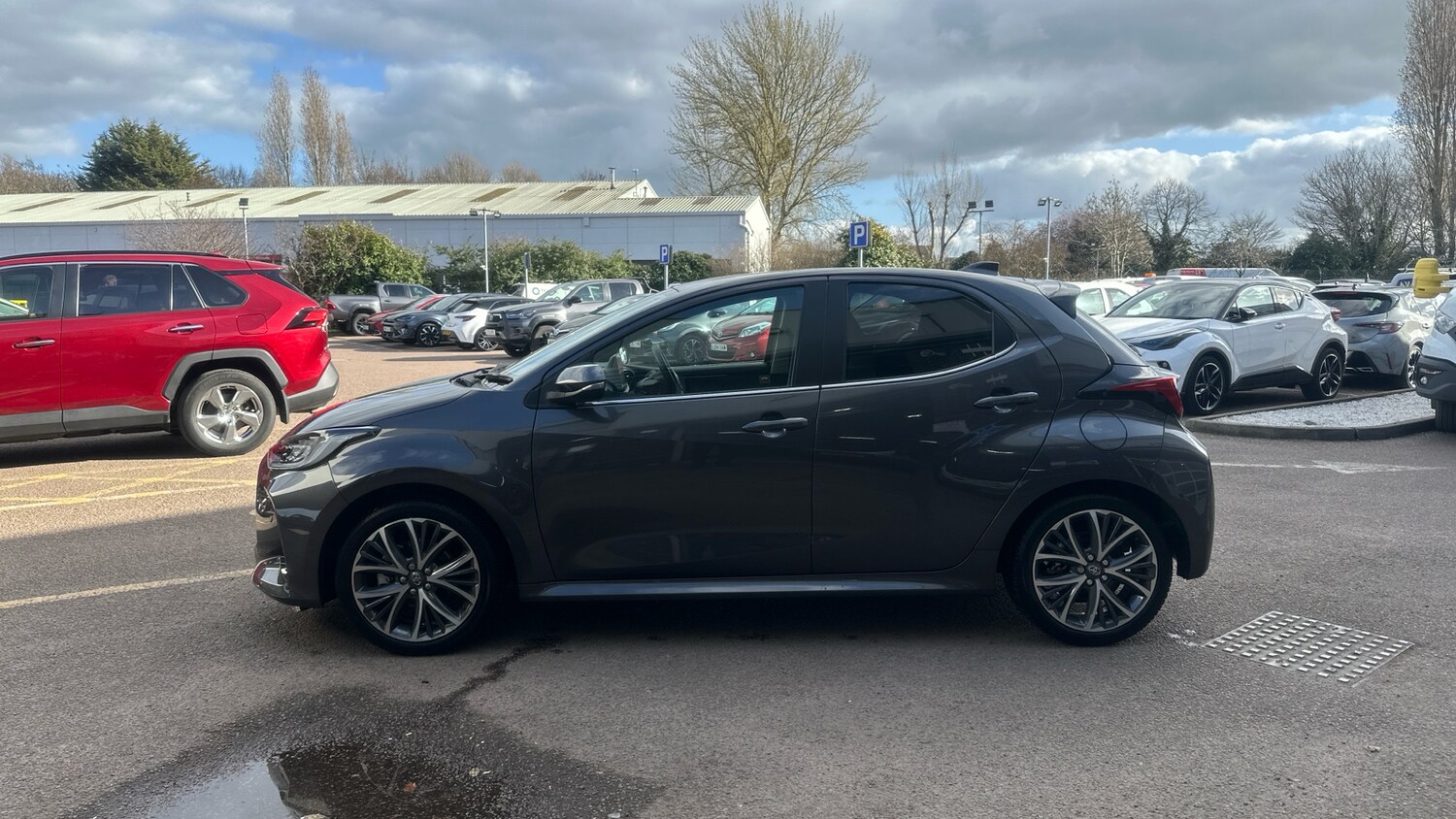 Used Toyota Yaris 2023 for sale - 77921191: Photo 17