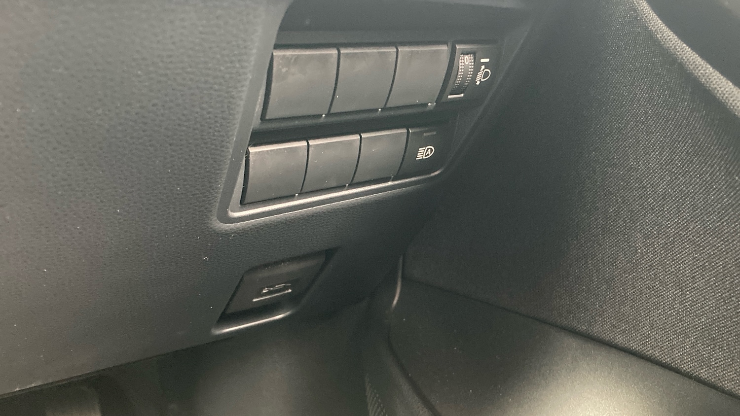 Used Toyota Yaris Cross 2025 for sale - 75975116: Photo 44