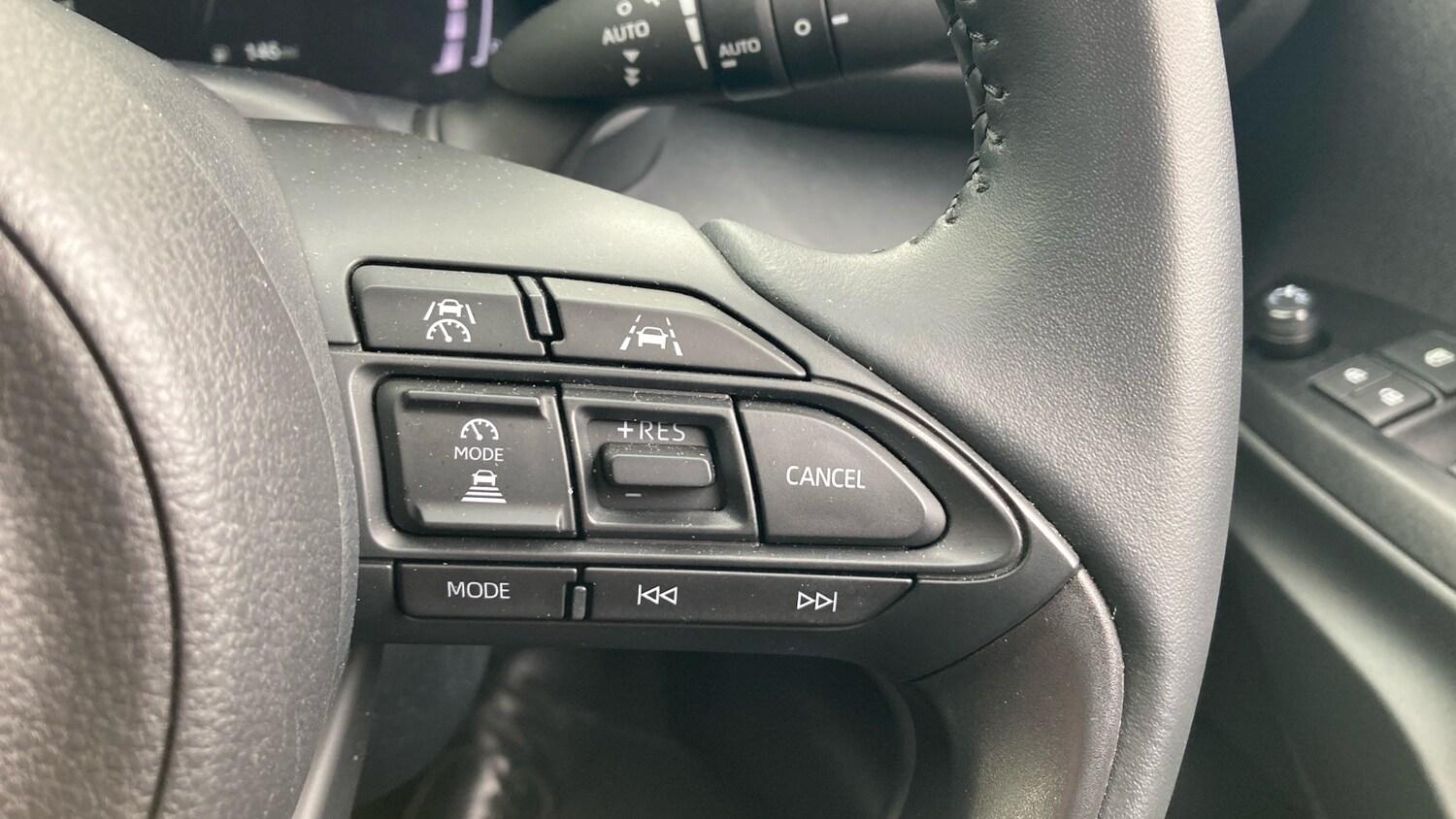 Used Toyota Yaris Cross 2025 for sale - 75975116: Photo 45
