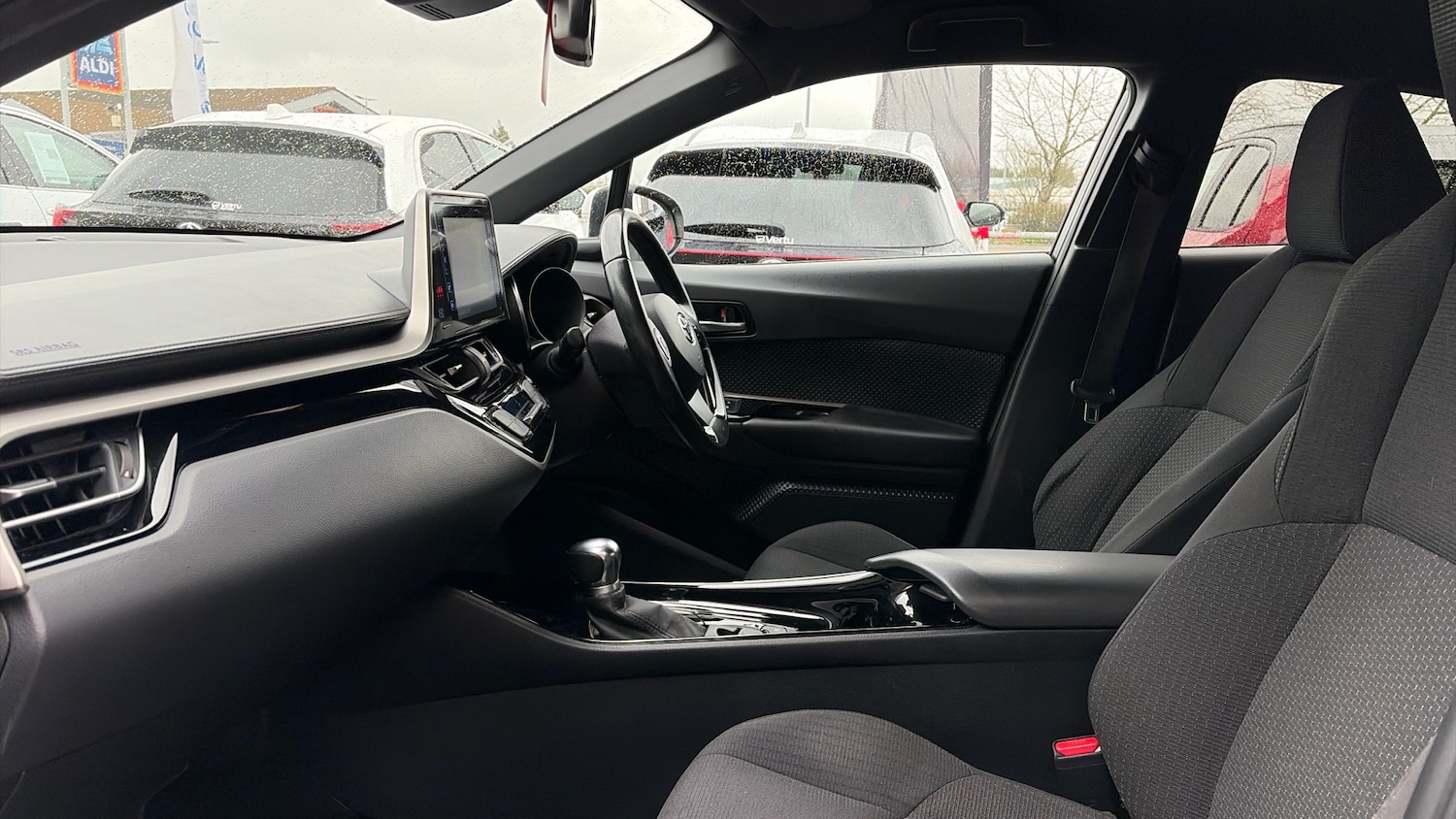 Used Toyota C-HR 2019 for sale - 77385038: Photo 10