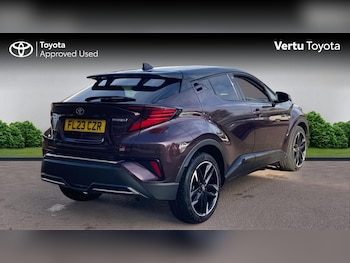 Used Toyota C-HR 2023 for sale - 76170609: Photo 2