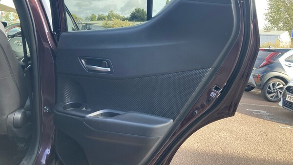 Used Toyota C-HR 2023 for sale - 76170609: Photo 44