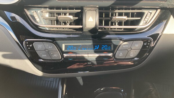 Used Toyota C-HR 2023 for sale - 76170609: Photo 50