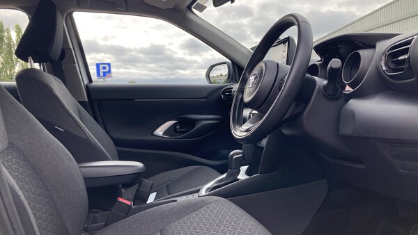 Used Toyota Yaris Cross 2023 for sale - 76170610: Photo 11