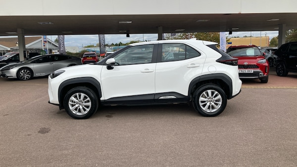 Used Toyota Yaris Cross 2023 for sale - 76170610: Photo 17