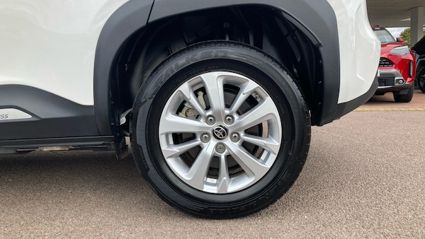 Used Toyota Yaris Cross 2023 for sale - 76170610: Photo 18