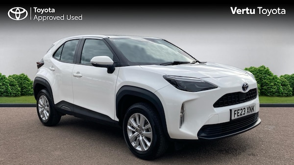 Used Toyota Yaris Cross 2023 for sale - 76170610: Photo 1