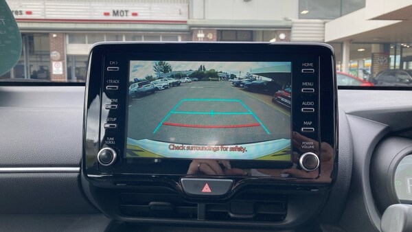Used Toyota Yaris Cross 2023 for sale - 76170610: Photo 24