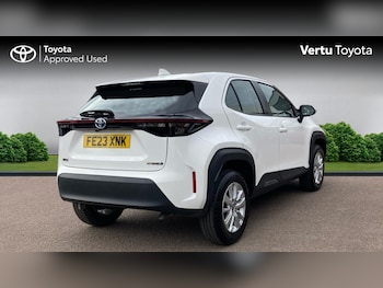 Used Toyota Yaris Cross 2023 for sale - 76170610: Photo 2
