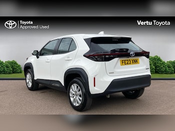 Used Toyota Yaris Cross 2023 for sale - 76170610: Photo 4