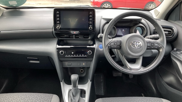 Used Toyota Yaris Cross 2023 for sale - 76170610: Photo 5