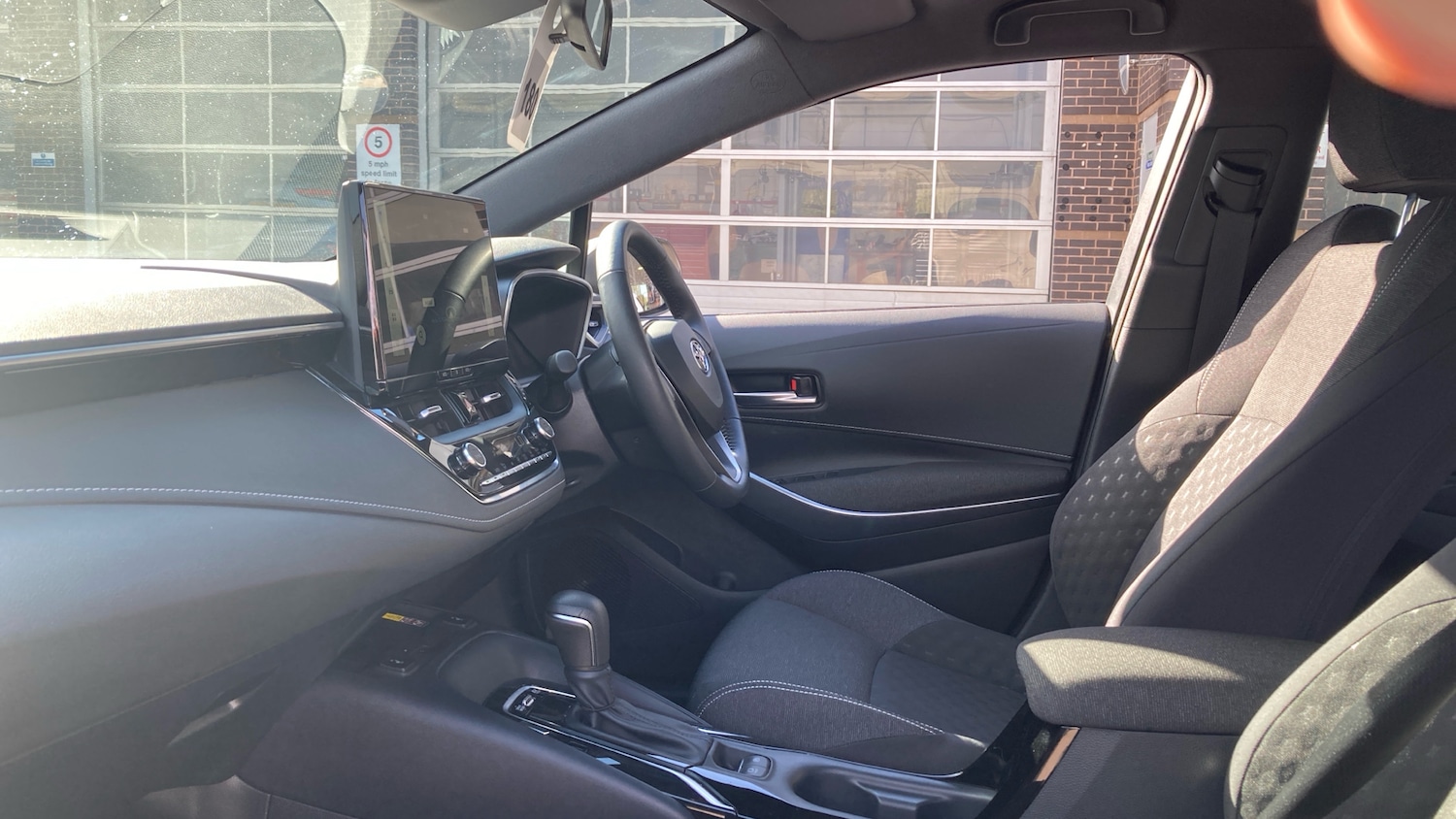Used Toyota Corolla 2024 for sale - 76010959: Photo 10