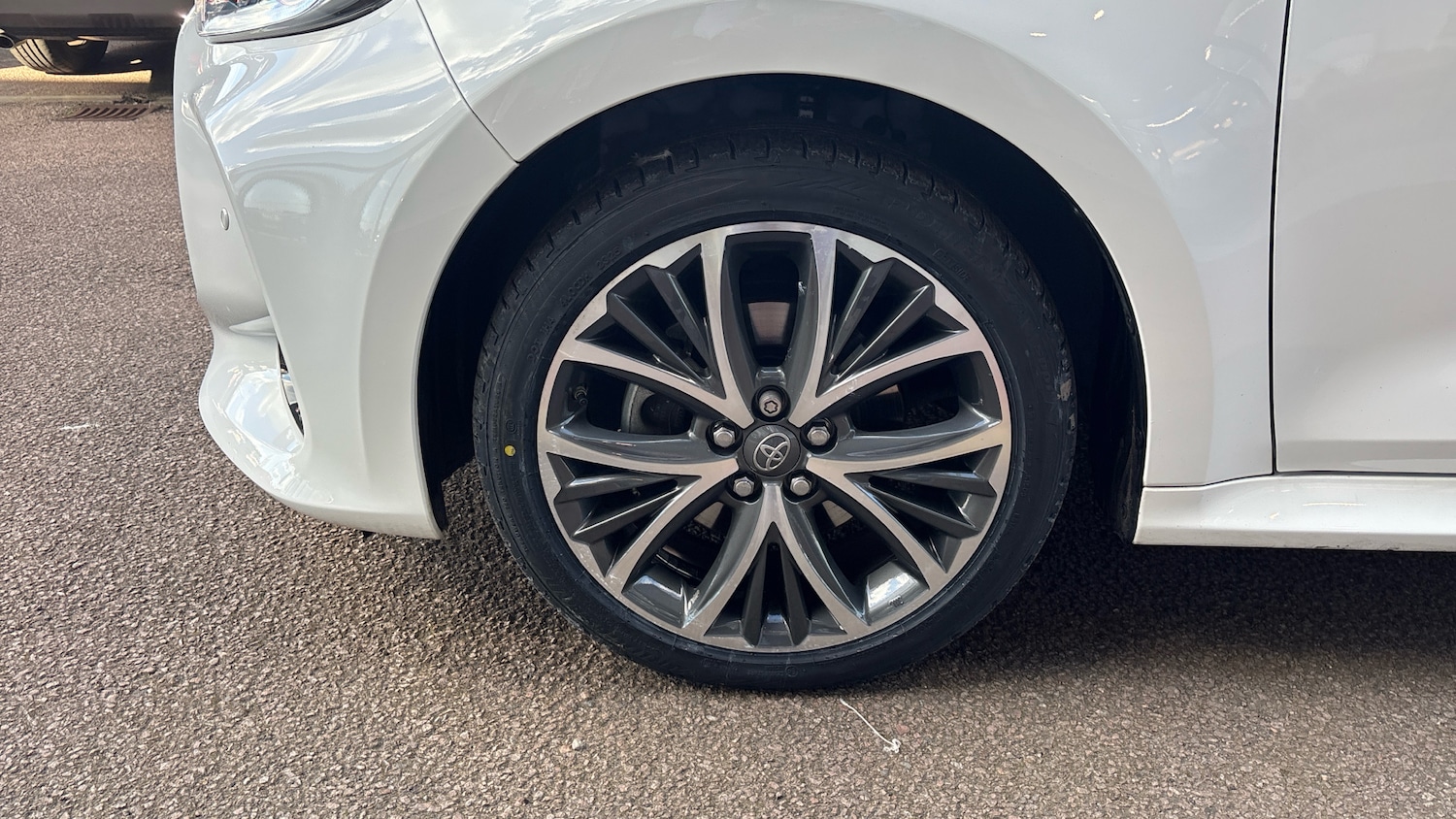 Used Toyota Yaris 2023 for sale - 76028070: Photo 29